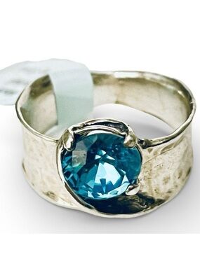 NWT Gorgeous Sz 7 Made in Israel .925 Sterling Silver Thick Blue Stone Ring